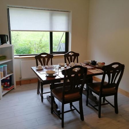 Bed and Breakfast Great Lawn Kinisi 16K From The Town Centre V93 Hv56 Laune Bridge Экстерьер фото